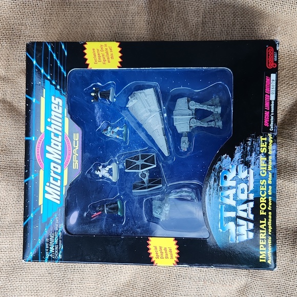 StarWars MicroMachines Imperial Forces Gift set - Picture 1 of 8